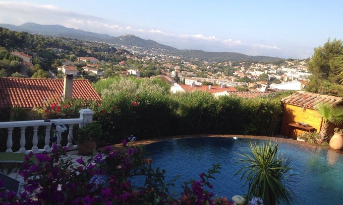 Ollioules House | MINI T3 VILLA IN OLLIOULES near SANARY/MER