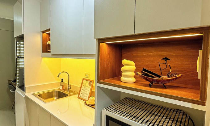 Las Pinas Condo | Minimalist Japandi Haven: Escape to Simplicity and Serenity in Naturen