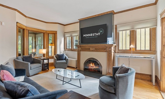 Linden Hills House | MINNeSTAY* Harriet House