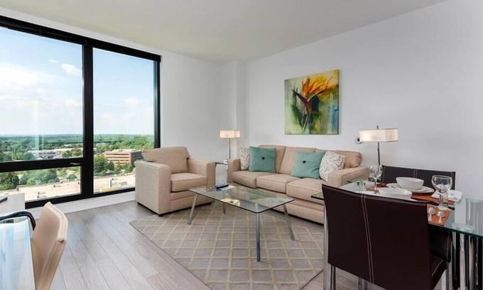 Reston Apartment | Mins from Subway & Rail | Near Dulles Airport | Home Depot Close by