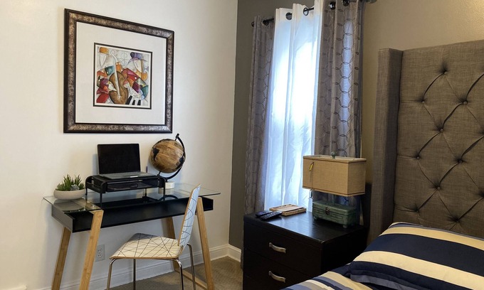Nokomis House | Minutes away from MOA, MSP airport, Minnehaha Falls, 2bedroom house.
