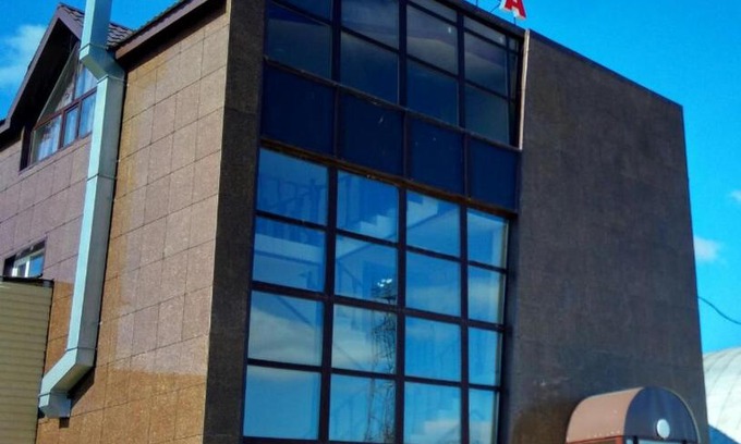 Nefteyugansk Bed & Breakfast | Mira 18A