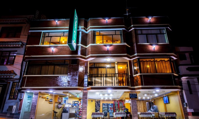 Pujili Hostel | Mirador Oro Verde Quilotoa