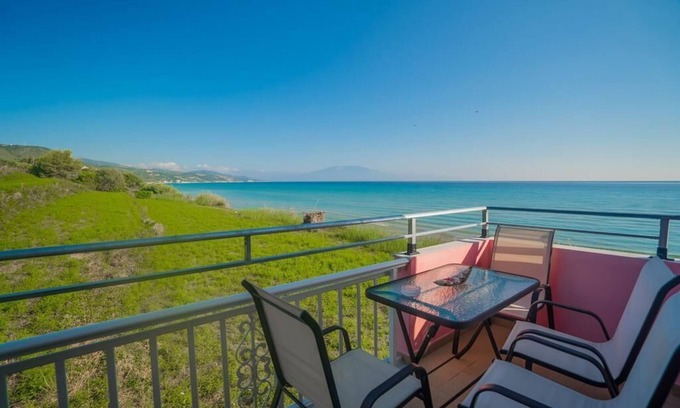 Alykes Apartment | Mirage by the sea - First Floor Apartment
