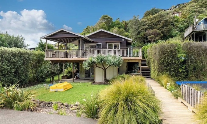 Palm Beach Apartment | Miro Magic | Stay Waiheke