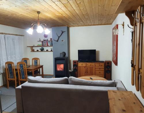 Lasowka House | MISIÓWKA