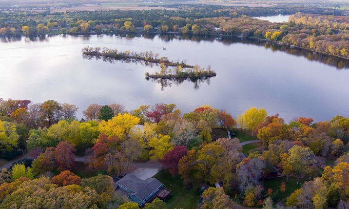 Sauk Rapids House | Mississippi Waterfront Beach home-Sauk Rapids, MN