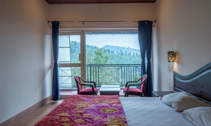 Valparai Hotel | Misty Creek Homestay
