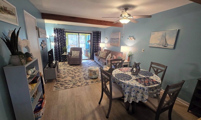 Chincoteague House | Misty Mare Townhouse - Gorgeous home on Chincoteague Island
