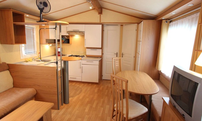 Volkermarkt House | Mobile Home by Völkermarkt Reservoir