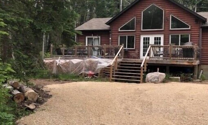 Hecla Island Cabin | Modern & Relaxing Retreat in Grindstone Provincial Park