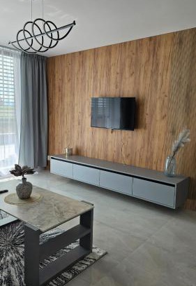 Bobrov Apartment | Moderný 3 - spálňový apartmán s veľkou terasou