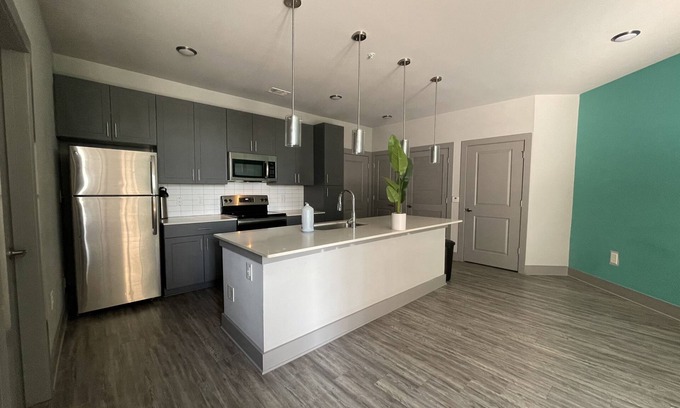 Morningside-Lenox Park Condo | Modern 1-Bedroom Loft