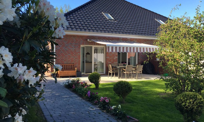 Esens House | Modern 160 square meter vacation home "Nara" Esens/Bensersiel North Sea/6P
