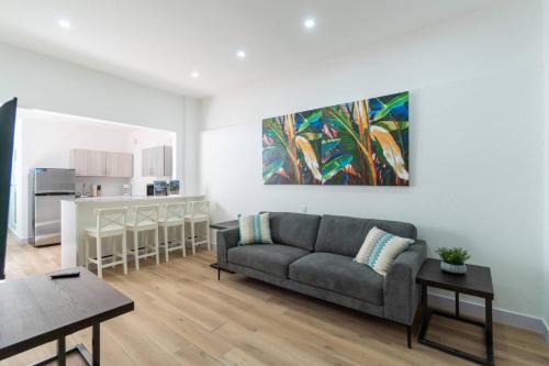 San Francisco Apartment | Modern 2-Bedroom Apartment in historic Old San Juan