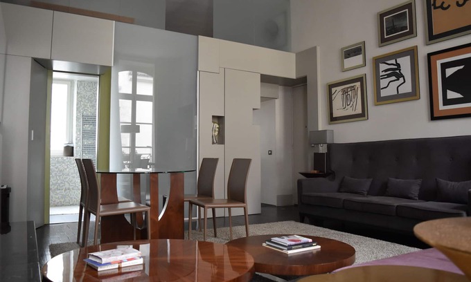 3rd Arrondissement Apartment | Modern 2-Bedroom Apartment In The Marais, Sleeps 5