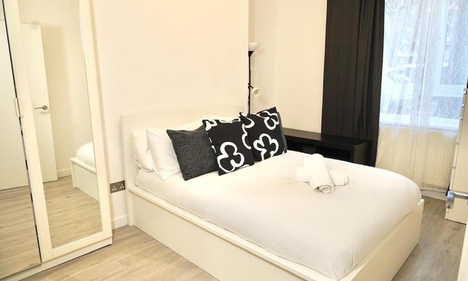 Chaucer Apartment | Modern 2B Flat - Walk to London Bridge & Borough Market