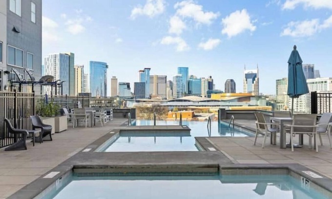 Sobro Apartment | Modern 2BR w/2 King Beds – Near Broadway