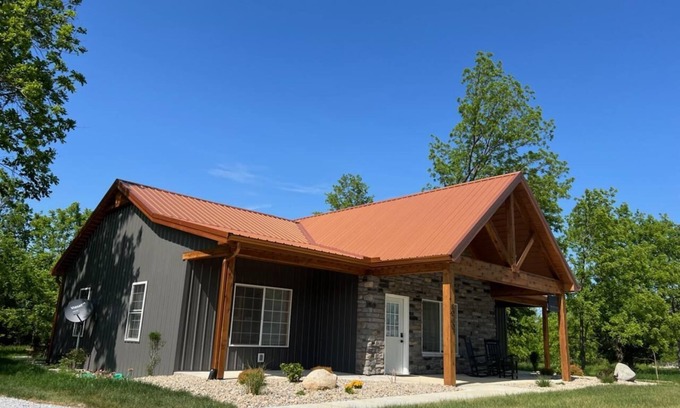 Brookville Cabin | Modern 3-Bedroom Cabin in Wooded Brookville