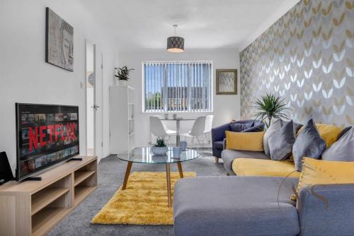West Bromwich House | Modern 3BR Home in 9 Anson Rd Near Sandwell Hospital with Garden and Free Parking