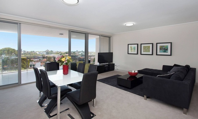 Bondi Junction Apartment | Modern and Spacious 2BR Bondi Junction Apartment Close to Everything
