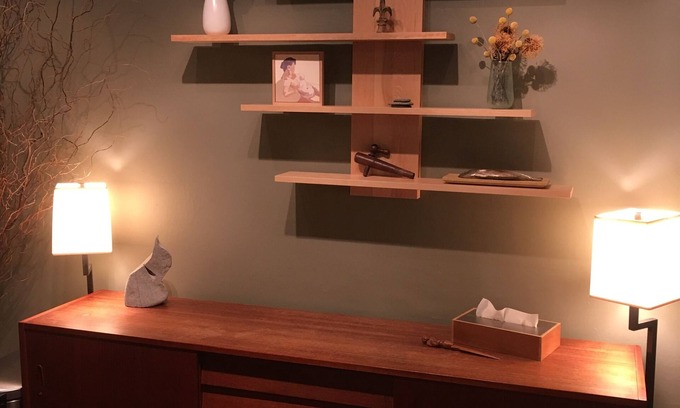 Ditmas Park Apartment | Modern Apartment Close to Park and Subway