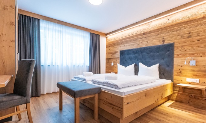 Heufeld Apartment | modern apartment in alpine style