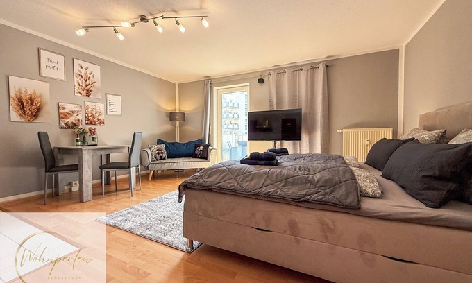 Leipziger Vorstadt Apartment | Modern apartment in Dresden - Neustadt with covered balcony and comprehensive am