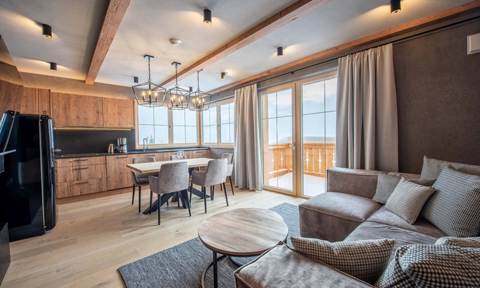 Hochkrimml Apartment | Modern apartment with mountain view, sauna, and close to the slopes