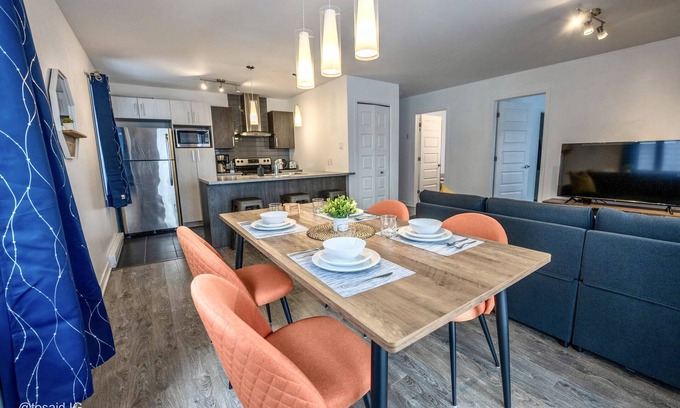 Laval-des-Rapides Apartment | Modern apartments 2 Bedrooms 4 beds AC Wi-Fi Free Parking Smart TV
