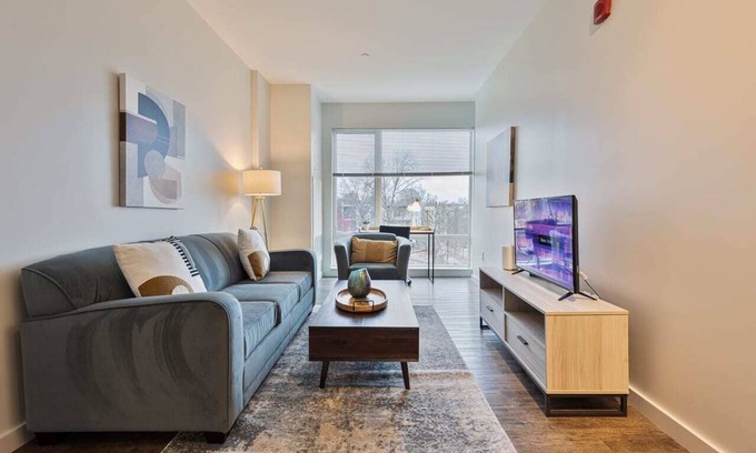 Cambridgeport Apartment | Modern Apt Near Charles River