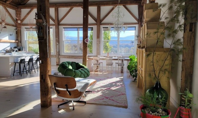 Town of Copake House | Modern Barn House - Hike & Ski Berkshire, Hudson Valley