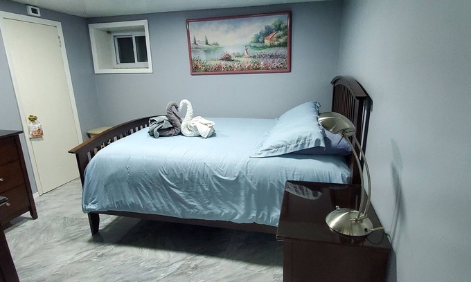 Hasbrouck Heights Apartment | Modern Basement close to New York city, American Dream mall, Metlife stadium.
