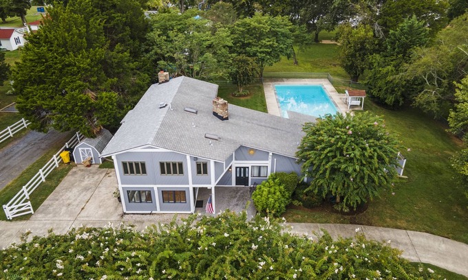 Deale House | Modern Bay Dream