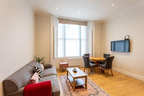 Lancaster Gate Apartment | Modern Bayswater Flat