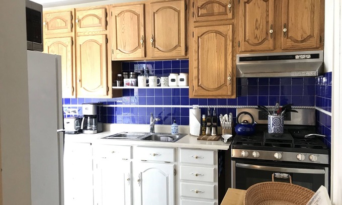Goleta Apartment | Modern BOHO Chic Getaway in the Goodland! 2.6 miles to UCSB 10mins to downtown