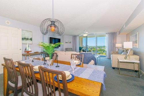 North Myrtle Beach Apartment | Modern Condo at Yacht Club Villas