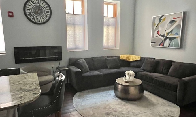 Saratoga Springs Condo | Modern Condo in the heart of Downtown Saratoga