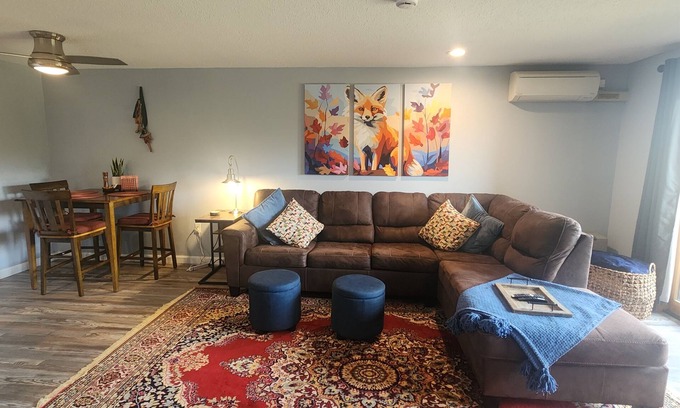 Bartlett Condo | Modern condo | Mins to many local attractions| Nordic Village Amenities