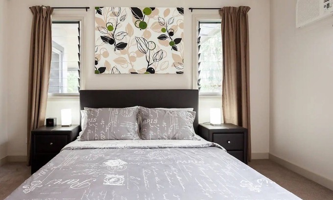 Whitfield House | Modern & Cosy Granny Flat in Cairns- WiFi included
