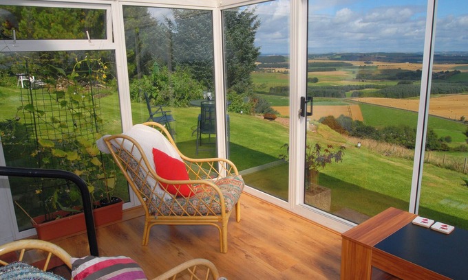 St. Andrews Cottage | Modern Cottage, superb views, near St Andrews