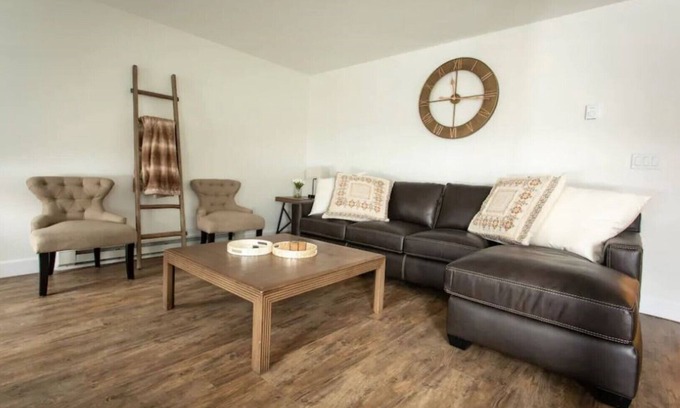 Caroline House | MODERN Country Retreat! 6 miles to Ithaca & hiking