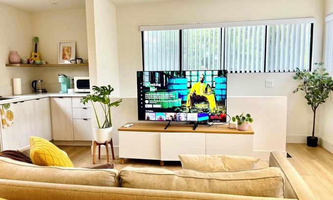 Mar Vista Apartment | Modern & Cozy Guesthouse Near Venice Beach & Santa Monica