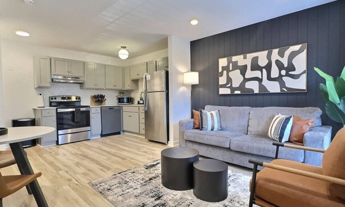 Redmont Park Apartment | Modern Escape Near Downtown Hotspots
