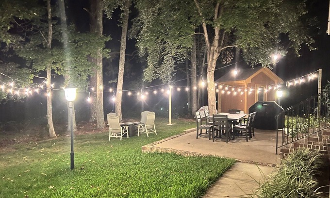 New Hill House | Modern farm Home Close to Jordan lake and Downtown apex