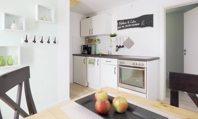 Grebendorf House | Modern guest house "close to the lake" and close to the city