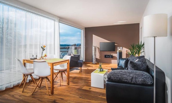 Hoerbranz Apartment | Modern Holiday Apartment "Dreiländereck 1" with Private Terrace & Wi-Fi