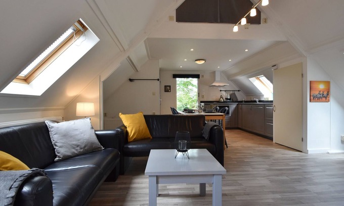 Wolphaartsdijk House | Modern Holiday Home in Wolphaartsdijk with Private Garden
