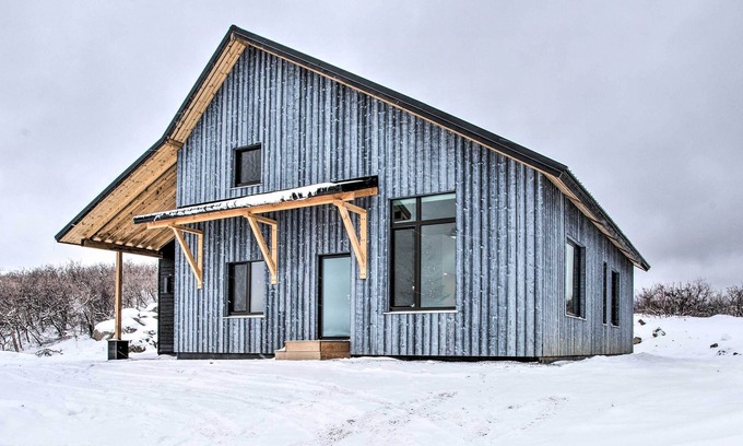 Mesa House | Modern Home < 1/2 Mile to Powderhorn Mtn Resort!