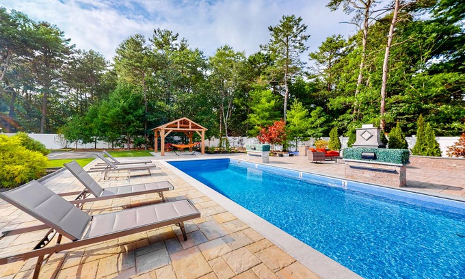 Mashpee Neck House | Modern home with dog-friendly yard, private pool/hot tub, pickleball & fast WiFi